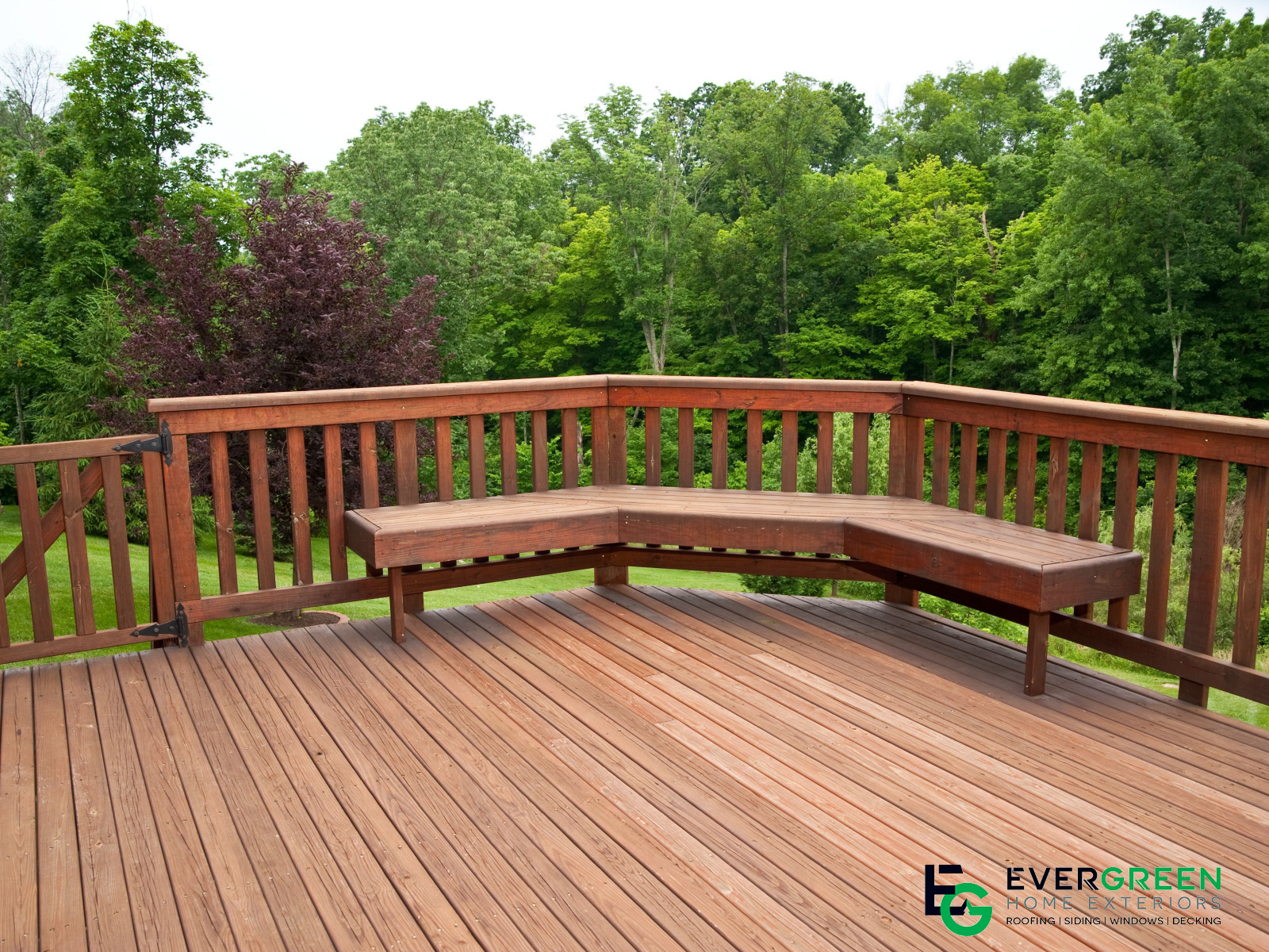 Selecting the Perfect Railings for Your Deck Installation