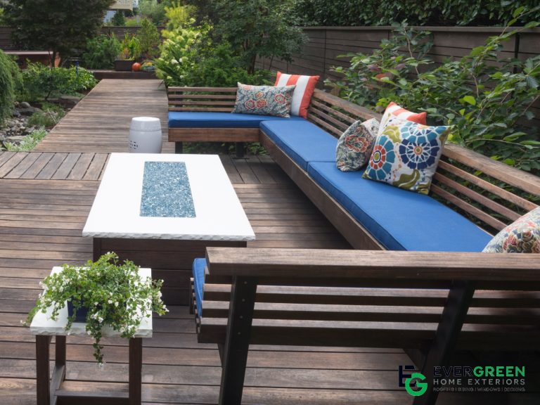 Space-Enhancing Deck Solutions for Urban Living in Seattle